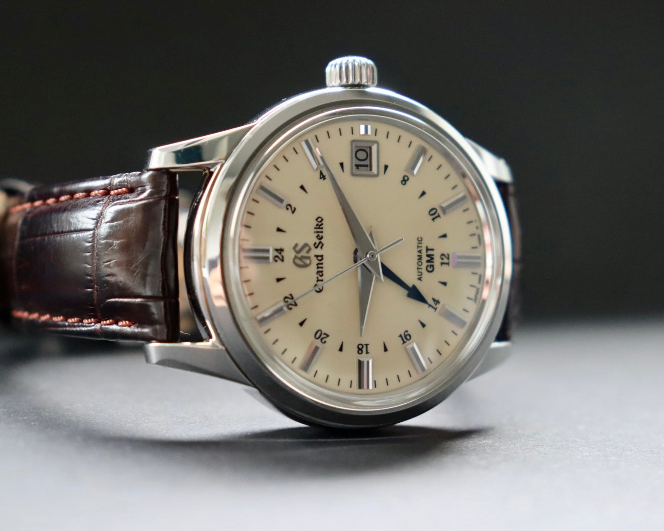 Grand Seiko Elegance GMT SBGM221 | 2021, Automatic, Mint Condition