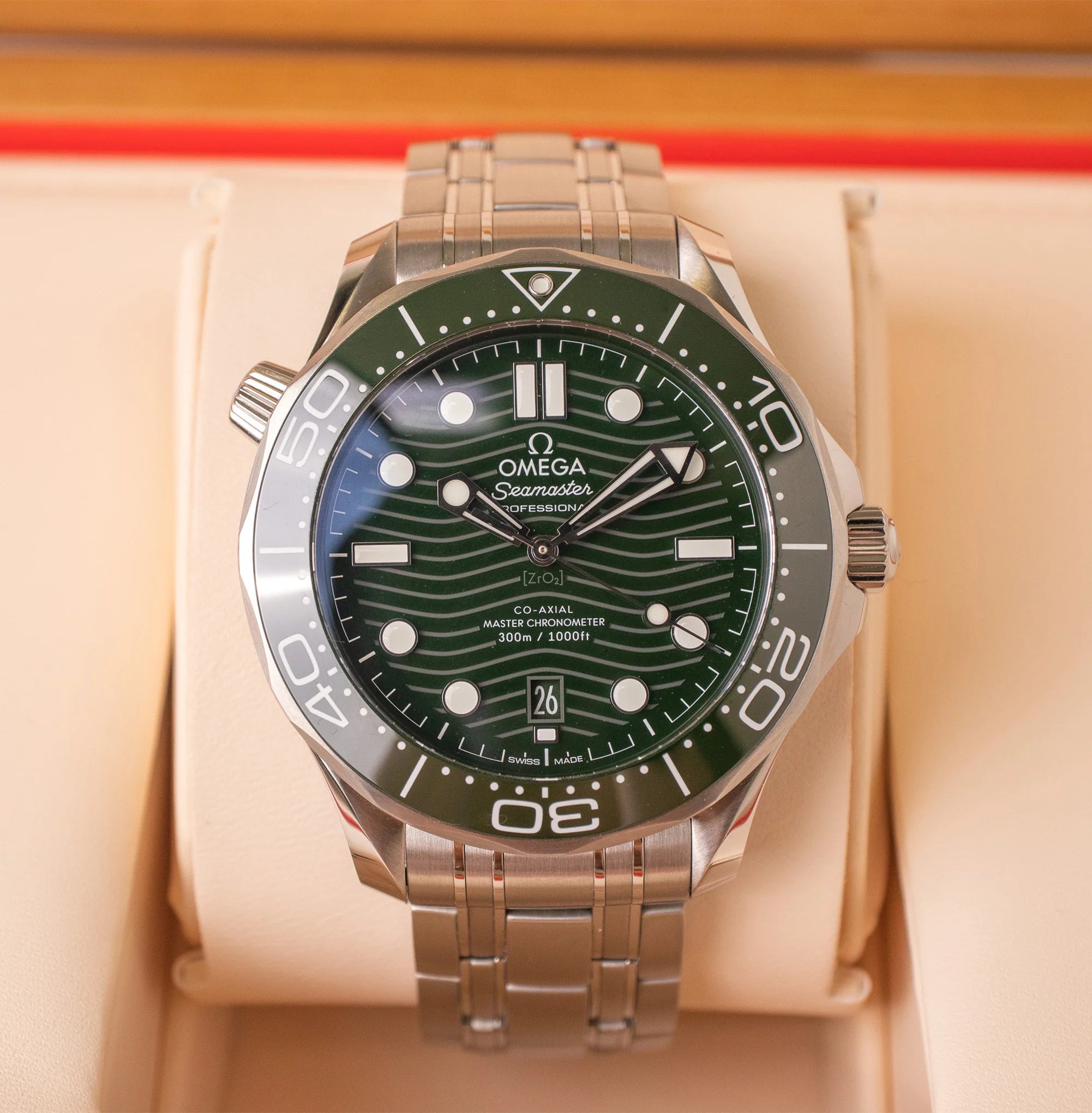 Seamaster Diver 300m Green 42mm Full Set, Co-Axial Automatic
